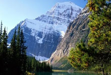 外线手热!贺希宁三分10中5拿下23分4板 正负值+23.